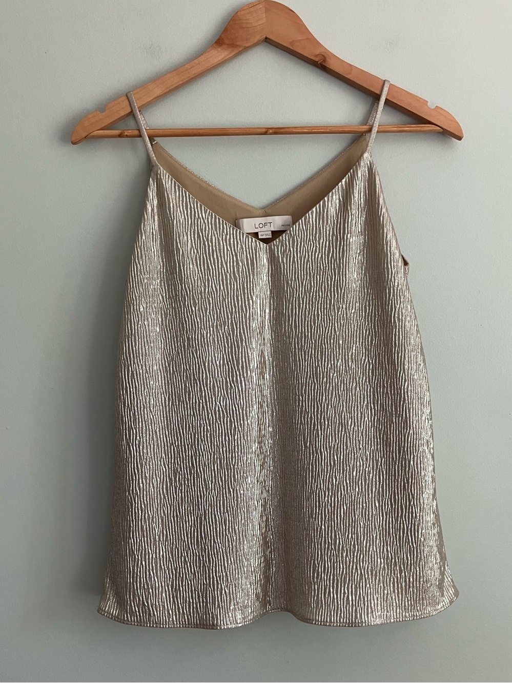 LOFT Muted Gold Textured V-Neck Cami Size XSP
